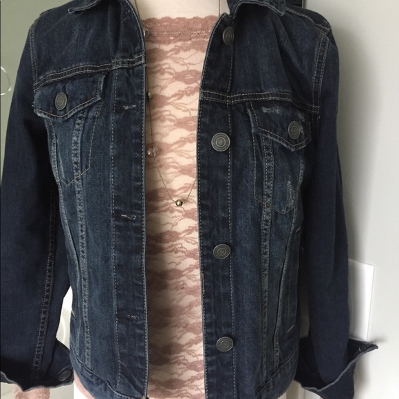 ❌SOLD❌ Powder Pink Lace top - Picture 5 of 5